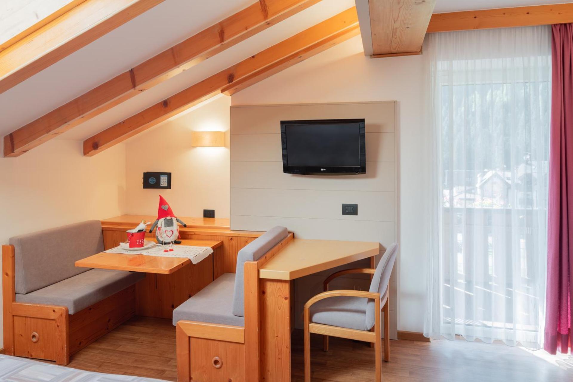 Hotel Ladina Campitello di Fassa Εξωτερικό φωτογραφία