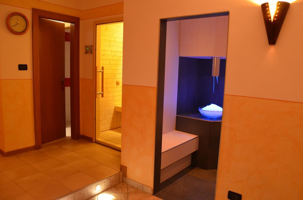 Hotel Ladina Campitello di Fassa Εξωτερικό φωτογραφία