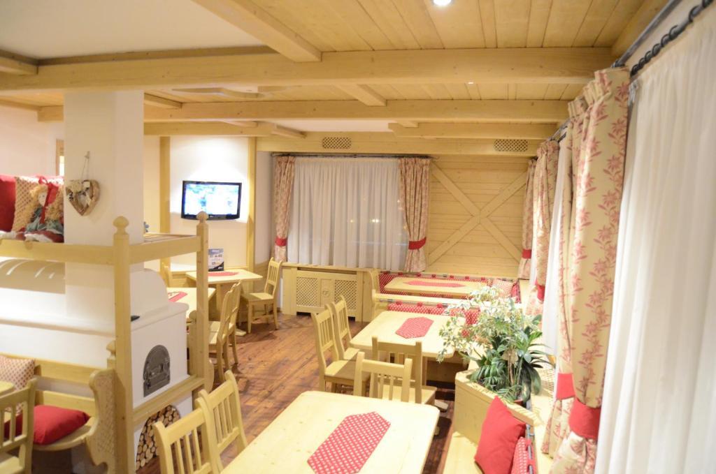 Hotel Ladina Campitello di Fassa Εξωτερικό φωτογραφία