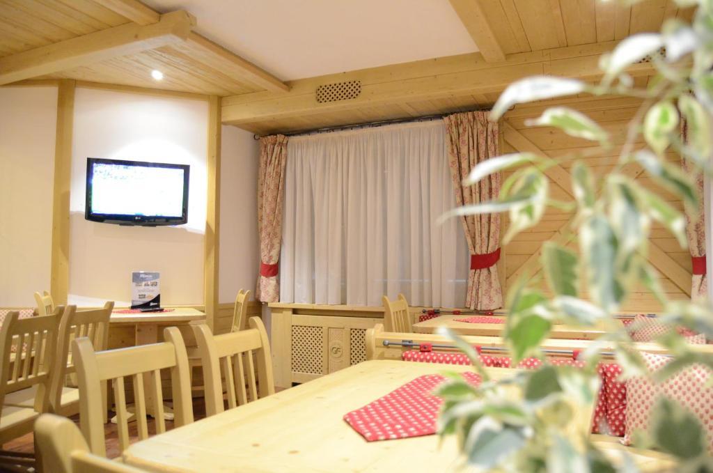 Hotel Ladina Campitello di Fassa Εξωτερικό φωτογραφία
