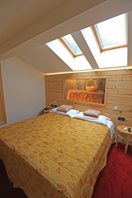 Hotel Ladina Campitello di Fassa Δωμάτιο φωτογραφία